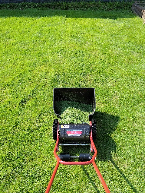 芝刈り機